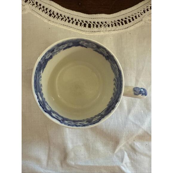 Antique Wedgwood Ferrara Demitasse Teacup &  Saucer Blue Ships Floral England - Picture 4 of 15